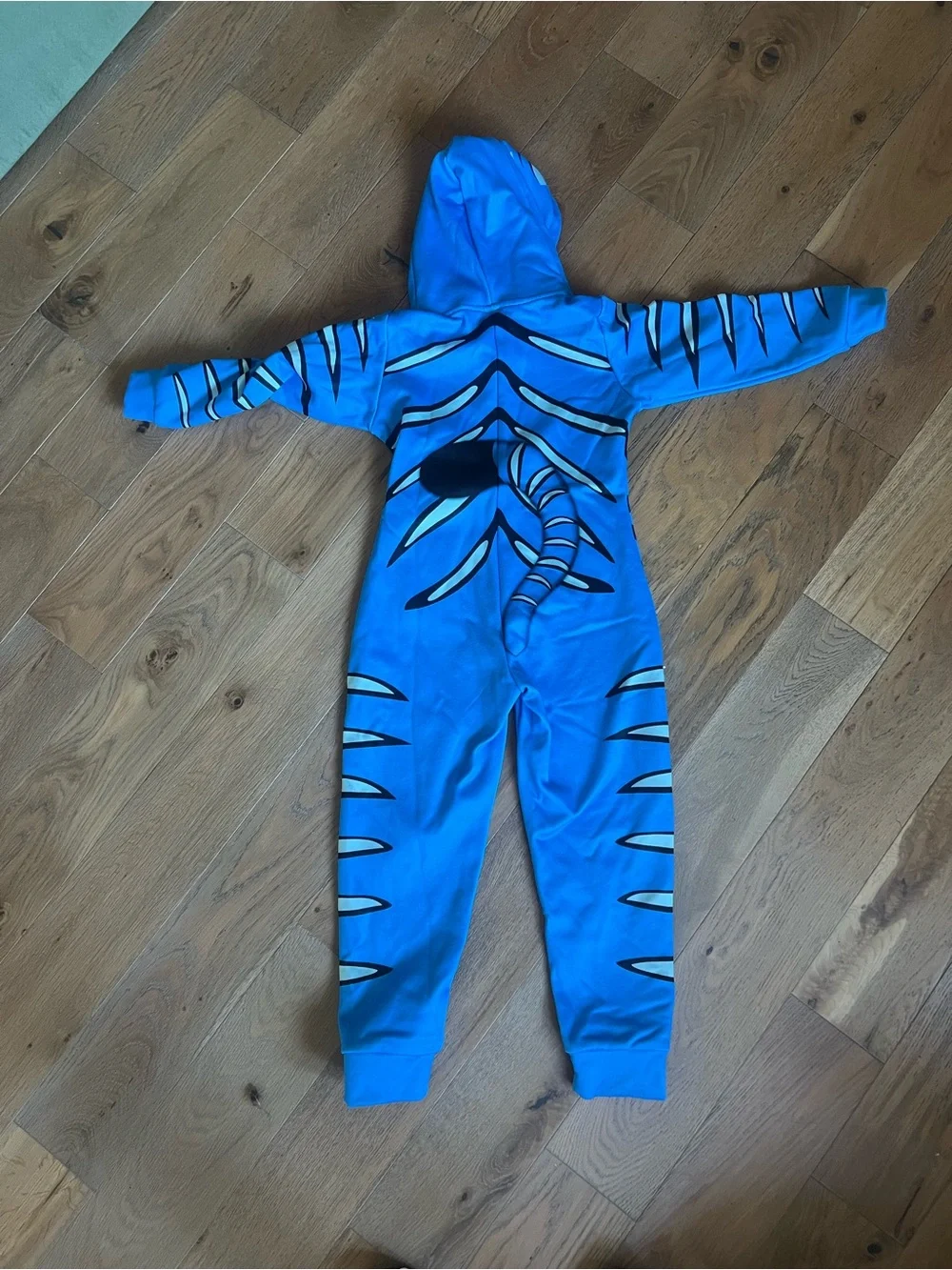 K-pop Demon Hunters Derpy Tiger Costume- mask included size 6 kids.
